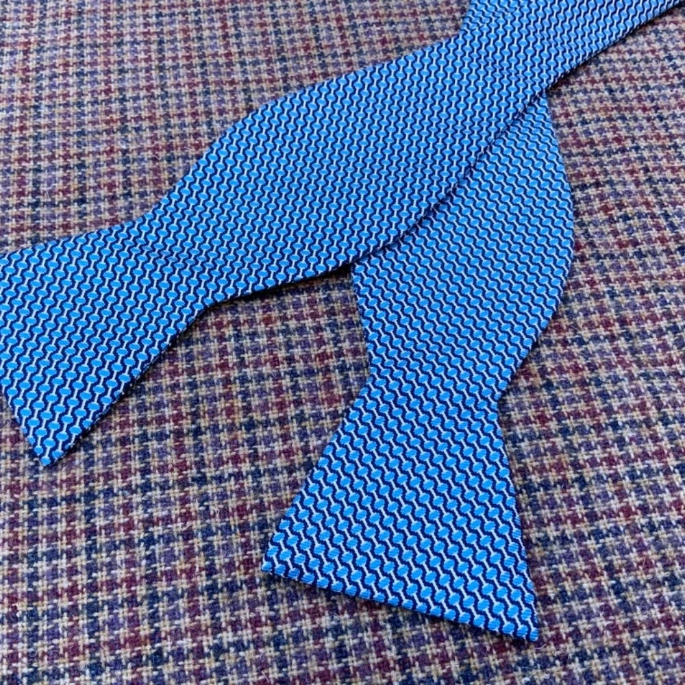 NEW Brooks Brothers Bow Tie Blue Chain Link Rare Sample Made In USA